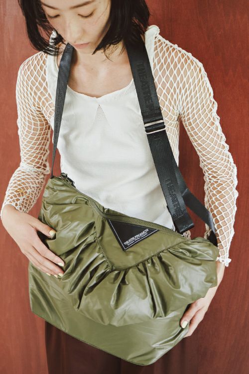 PUFFER FRILL MESSENGER BAG -M- /パファーフリルメッセンジャーバッグ | THEATRE  PRODUCTS（シアタープロダクツ）公式通販